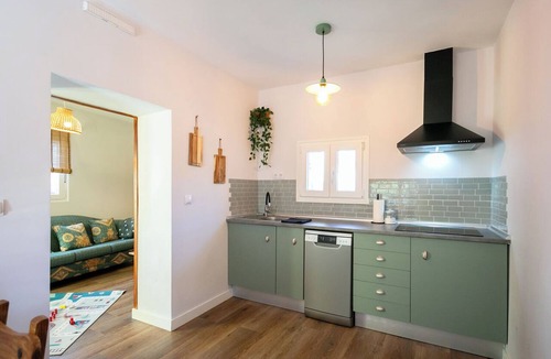 Cerceda Ski Chalet | Wonderful 4-bedroom chalet with AC in tranquil Cerceda