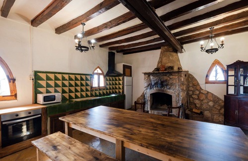 El Catllar House | Wonderful private villa for 20 people with WIFI, private pool, TV, pets allowed and panoramic view
