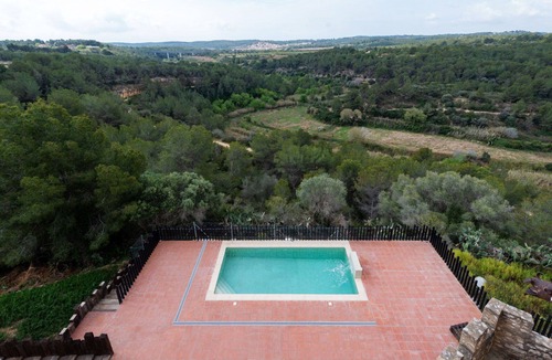 El Catllar House | Wonderful private villa for 20 people with WIFI, private pool, TV, pets allowed and panoramic view