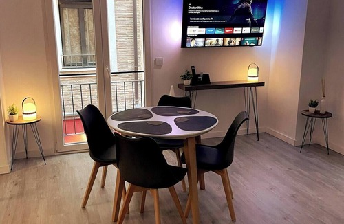 Zaragoza Old Town Apartment | Zaragoza Home El Tubo - parking included, Apartamento para familias en El Tubo-Plaza España de Zarag