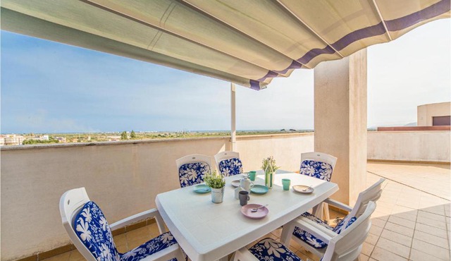 3 Bedroom Stunning Apartment In Torreblanca