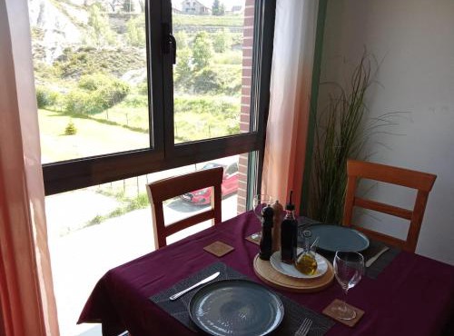 Acogedor apart en Sabiñánigo, tu base en el Pirineo