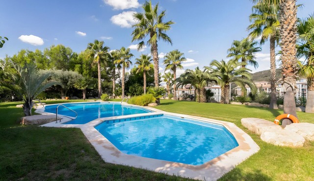 Apartment 'Appartement Avec 2 Piscines' with Sea View, Wi-Fi and Air Conditioning