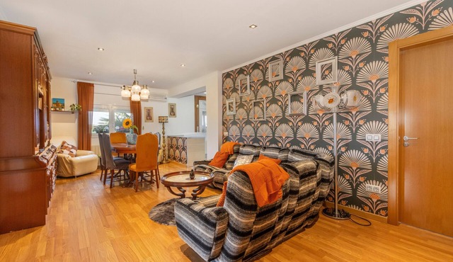 Apartment 'Casa Francisco y Carmen' with Mountain Views, Wi-Fi and Air Conditioning