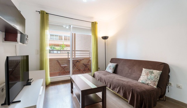 Apartment 'Encantador En La Playa' with Balcony, Wi-Fi and Air Conditioning