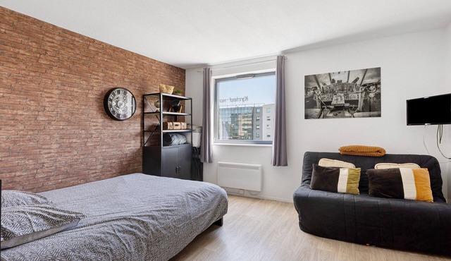 Apartment 'L'aventurier' – Steps from Futuroscope, Sleeps 4 in chasseneuil du Poitou