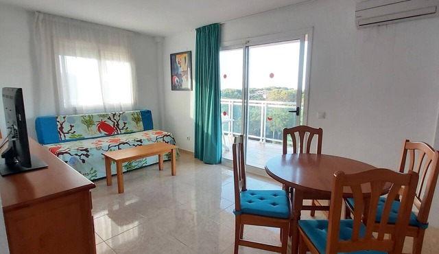 APARTMENT IN CAP SALOU 5 MINUTES FROM PORT AVENTURA