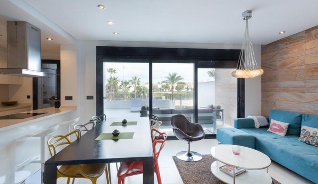 Apartment in Mil Palmeras