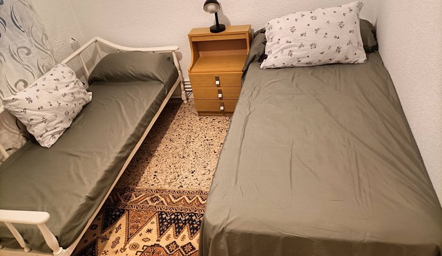 Apartment with rooms 25 min from Madrid.