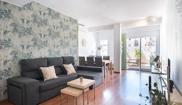 Apartment with terrace a step away from Montjuic, Barcelona