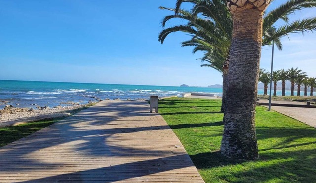 Appartement Kozi , Très Lumineux à 50 Mètres de la Plage