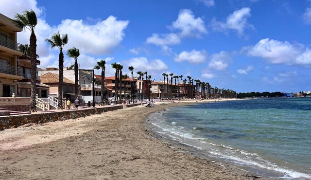 Appartement rénové à 50 mètres de la plage