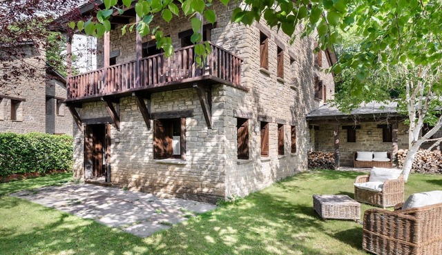AQUATERRA LODGES LUXURY