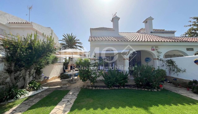 at Cambrils Mar area, nice house with garden
