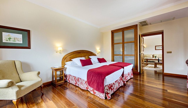 AZZ Peñafiel Las Claras Hotel & Spa