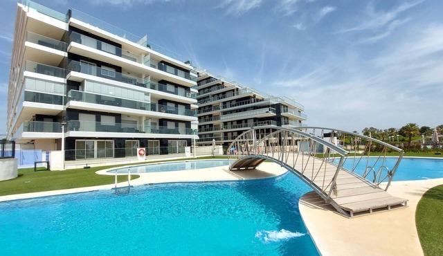 Beach front apartment in TORRE LA SAL - CABANES