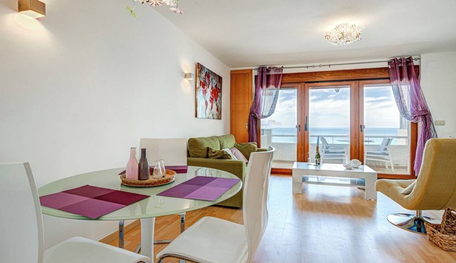Beautiful and cheerful apartment with communal pool in Altea, Costa Blanca, Spain for 3 persons in Altea