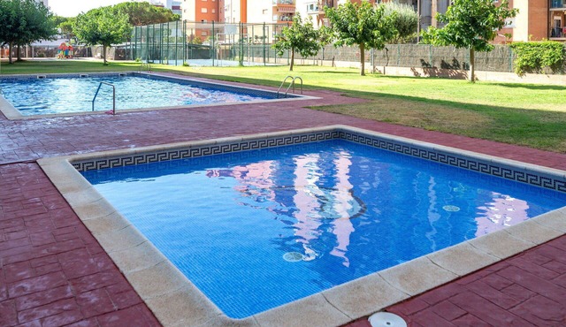 Beautiful apartment for 4 people with A/C, WIFI, pool, TV and balcony