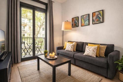 Boutique Apartment in Barcelona Center near Metro Marina & Parc Ciutadella