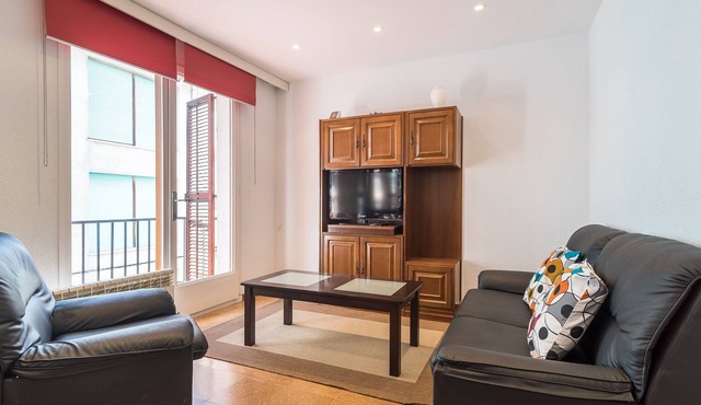Bright 'Canet Beach 2' Apartment with Balcony and Wi-Fi