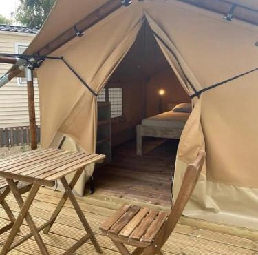 Camping Miramar Playa - camas individuales