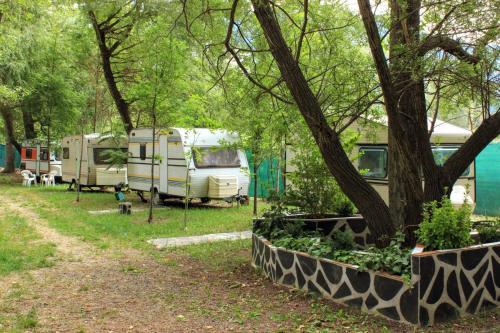 Camping Pirineos Cien Lagos in Esterri d'Àneu