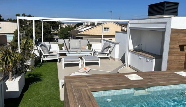 Casa Aruna – New Penthouse – Private Pool