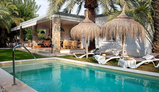 Casa bonita con jardín y piscina en Elche - Alicante
