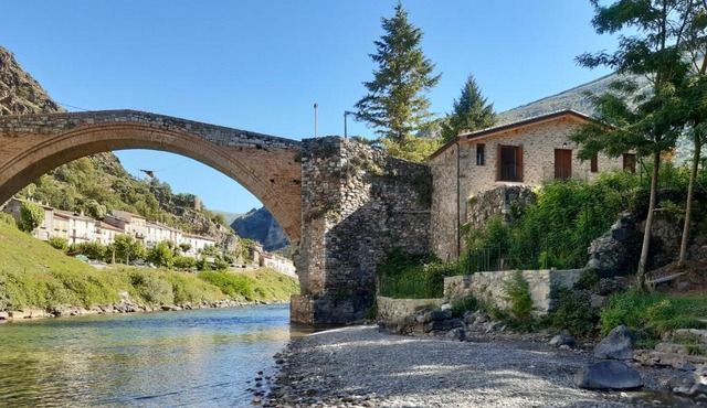 Casa del Pont