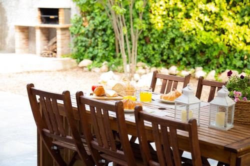 Casa Gastón - esenciaaragon- Casa con jardín privado