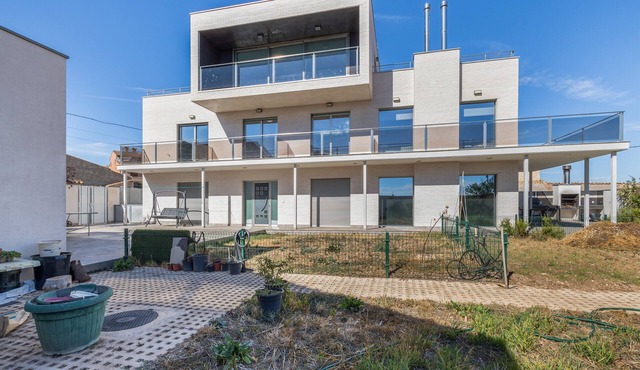 Casa Laberinto country house with private terrace, garden, and Wi-Fi