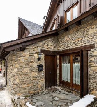 Casa Rústica - Sorieus Lodge en Lérida