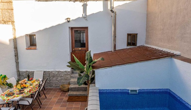 Casa Rural Valsain Lodge