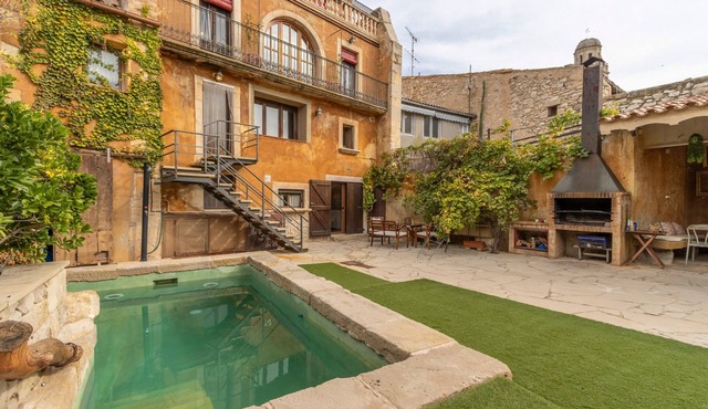Casa Rural Somni Compartit – Tradition and Comfort in Sant Martí de Maldà
