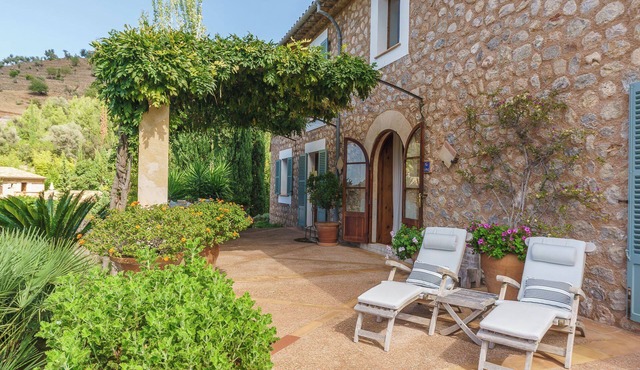 Central Villa in Deia with Village and sea views