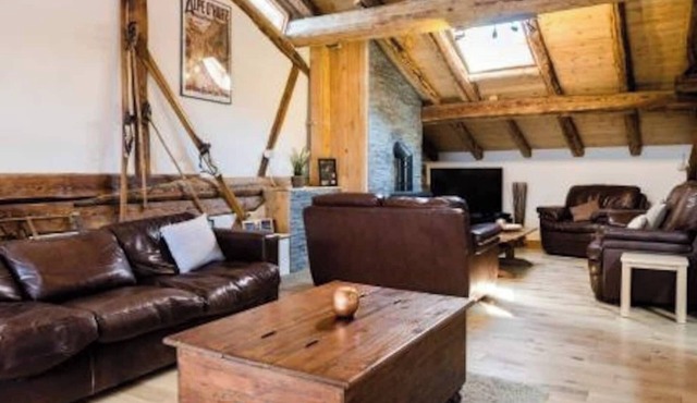Chalet Bronziers - authentic alpine experience (16p, sauna) in Peisey-Nancroix