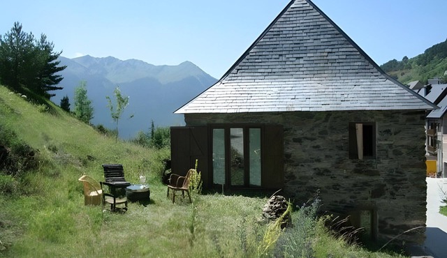 Chalet 'Cabaña Vento Norte' with Mountain View and Private Garden