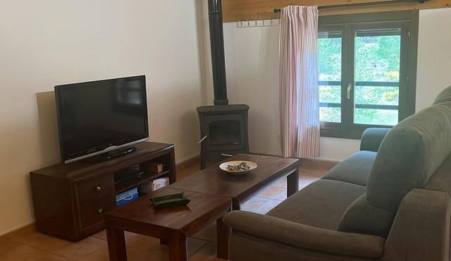 Charming Apartment Villanúa, 5 guests, near slopes