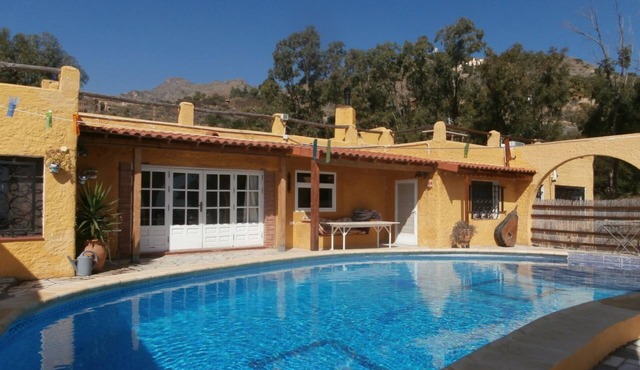 Charming villa with large private swimming pool, away from the busy beach areas in Mojácar