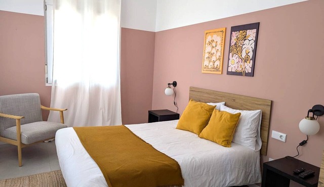 Cozy Apartment 5 Minutes from the Beach 3A