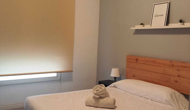 Cozy apartment in a quiet, residential neighborhood. 20 minutes from downtown.