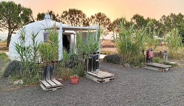 Dome Glamping Villena for Couples, with Breakfast