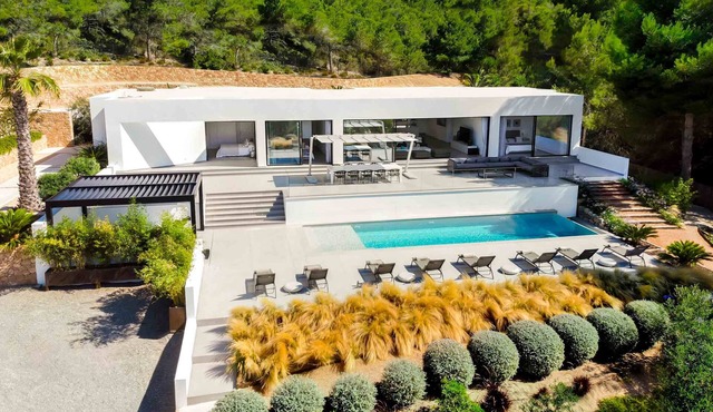 VILLA LUXE