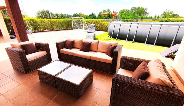 Exclusive Villa with a Pool and BBQ