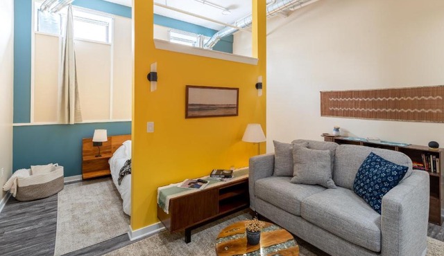 Flexhome Walker's Point Studio A2 in Milwaukee