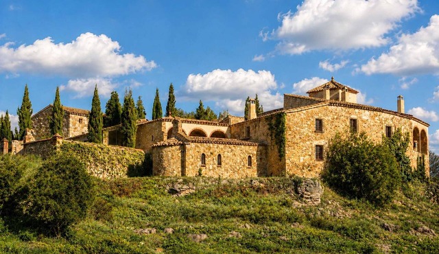 Fortress rental near Barcelona