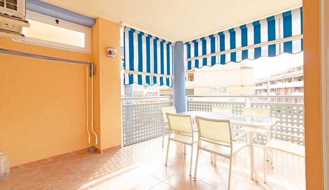Global Vacacional: Apartment with pool and terrace in Canet beach