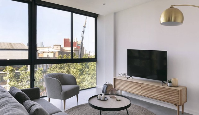 Grand Oasis | Bright 2 Bedroom in Poble Nou