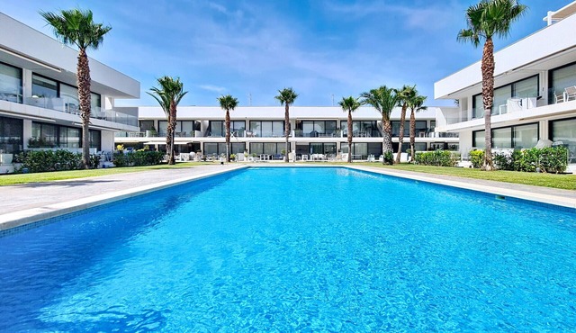Ground Floor Apartment with Direct Pool Access
