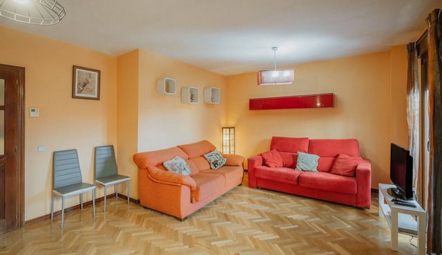 Historic Center Apartment in Ávila with Balcony and City Views